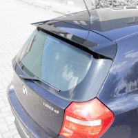 Autostyle zadn� spoiler k�ilt nad okno BMW 1 E81/E87 3/5dv. -- rok v�roby 2004-11