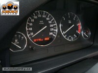 EVO RINGS r�me�ky kolem palubn�ch p��stroj� z le�t�n�ho hlin�ku BMW 5 E34 -- rok v�roby 86-96� ( po�et d�l� v sad� 4 )